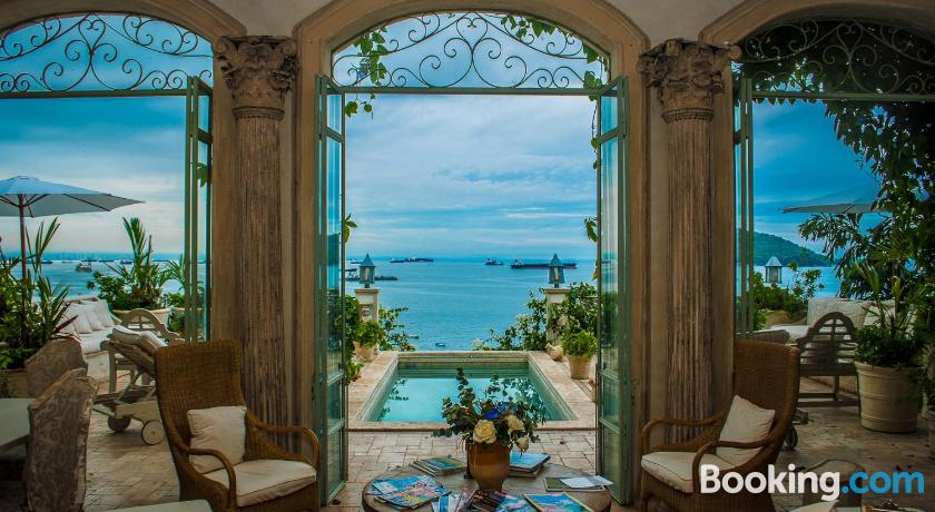 Villa Caprichosa