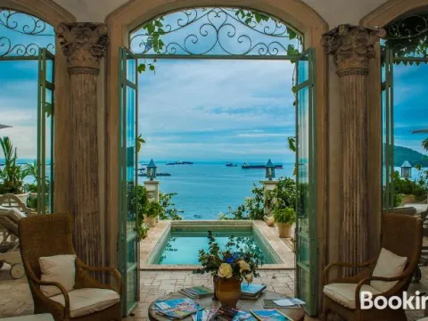 Villa Caprichosa